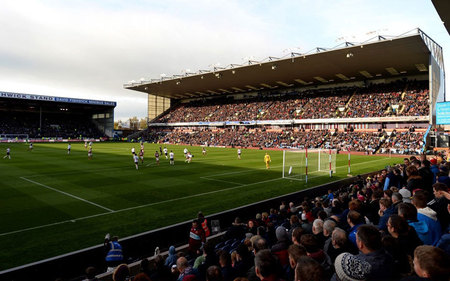 衝突的背景 衝突的背景